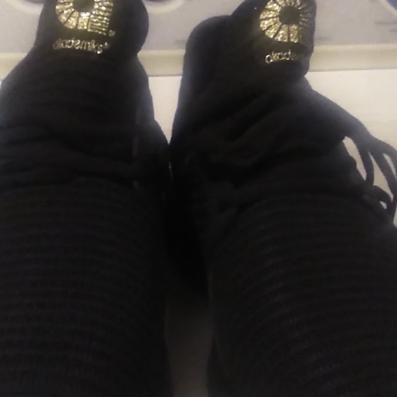 Black very comfortable shoes brand new no tag - Picture 1 of 2